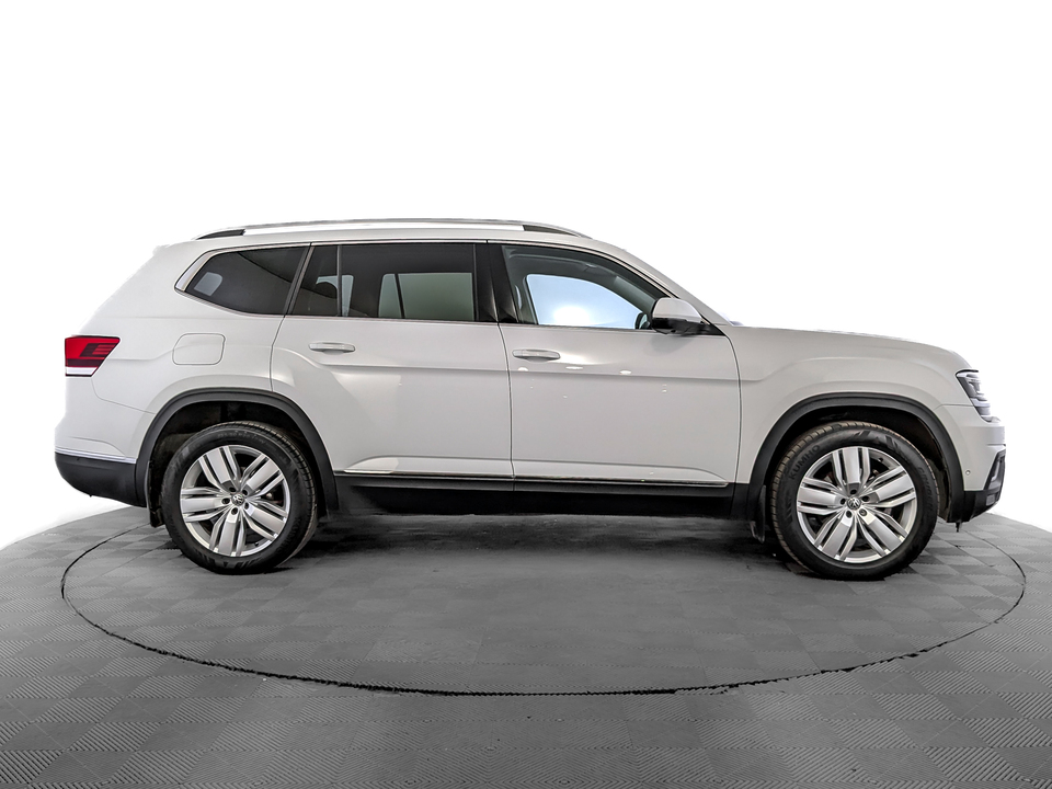 car-card-slide Volkswagen Teramont 2019 35 025км фото №4