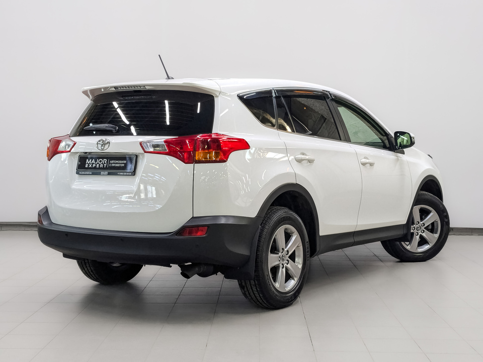 car-card-slide Toyota Rav-4 2015 175 987км фото №5