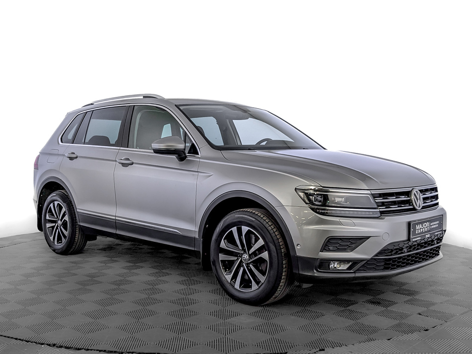 car-card-slide Volkswagen Tiguan 2018 89 711км фото №3