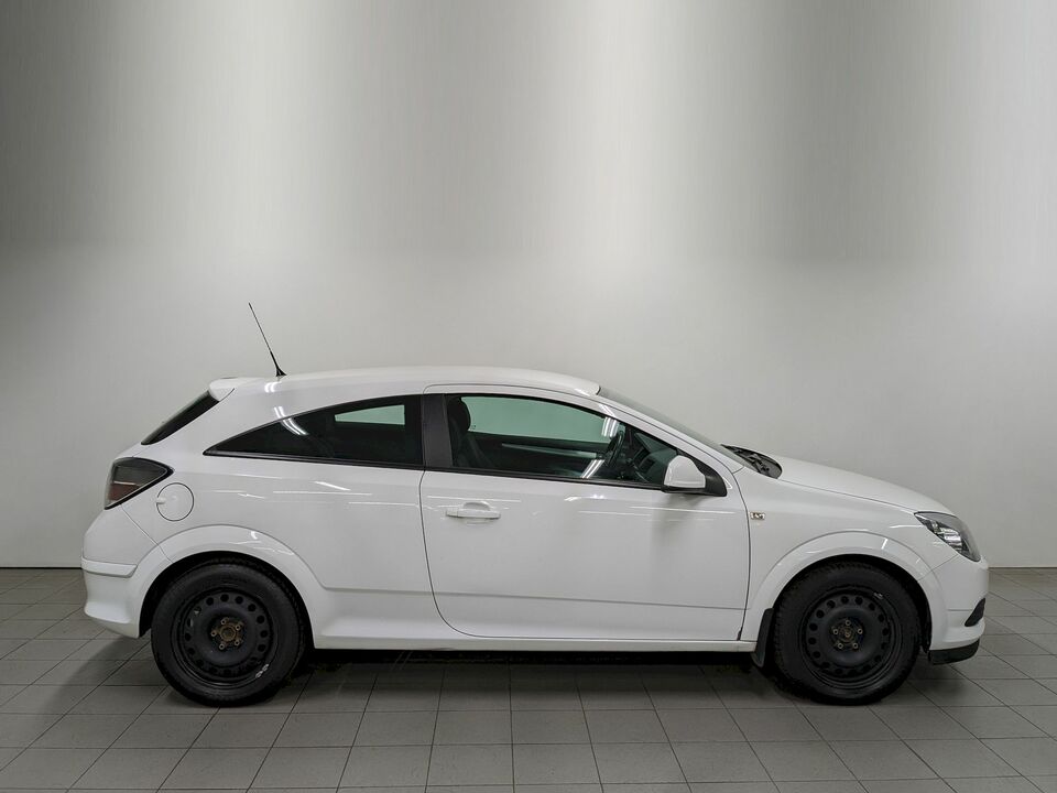 Opel Astra 2011 159 720км фото №4