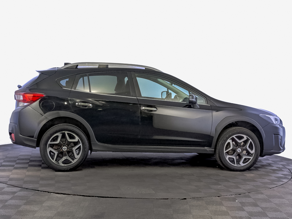 car-card-slide Subaru XV 2017 103 077км фото №4