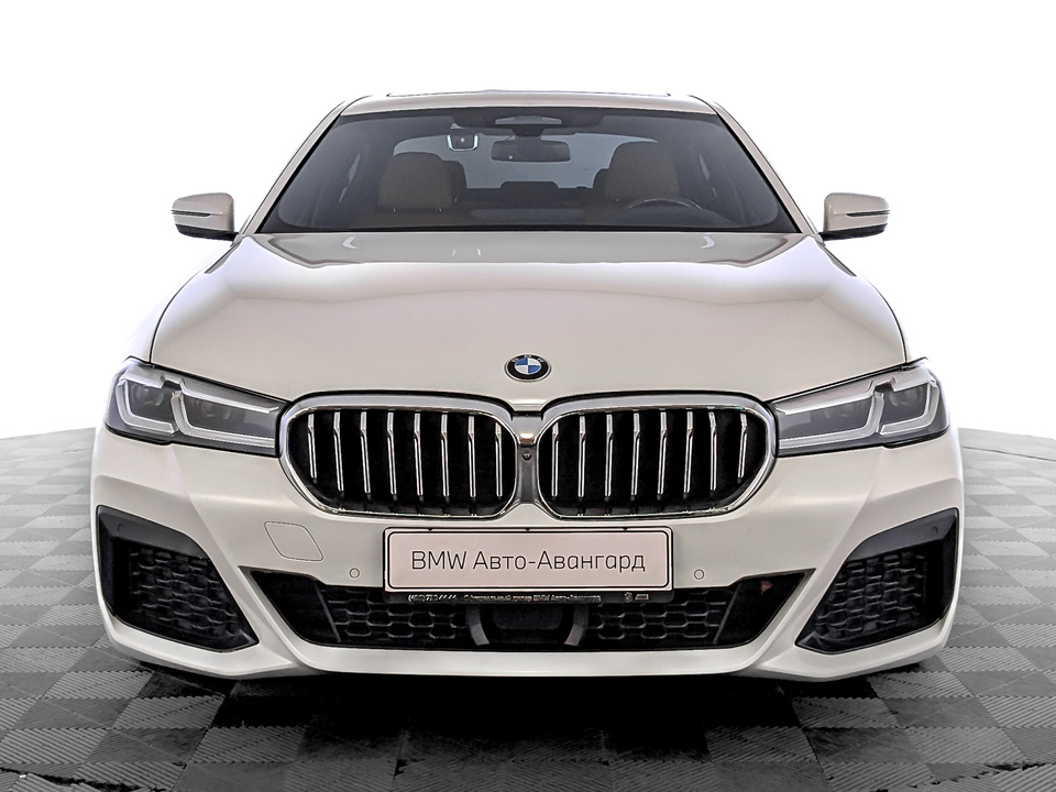 car-card-slide BMW 5 серии 2021 54 081км фото №2