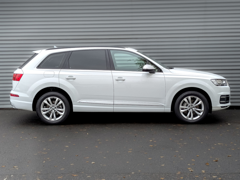 Audi Q7 2019 54 622км фото №4