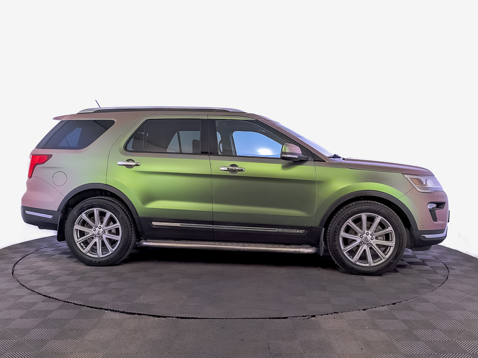 car-card-slide Ford Explorer 2018 136 477км фото №4
