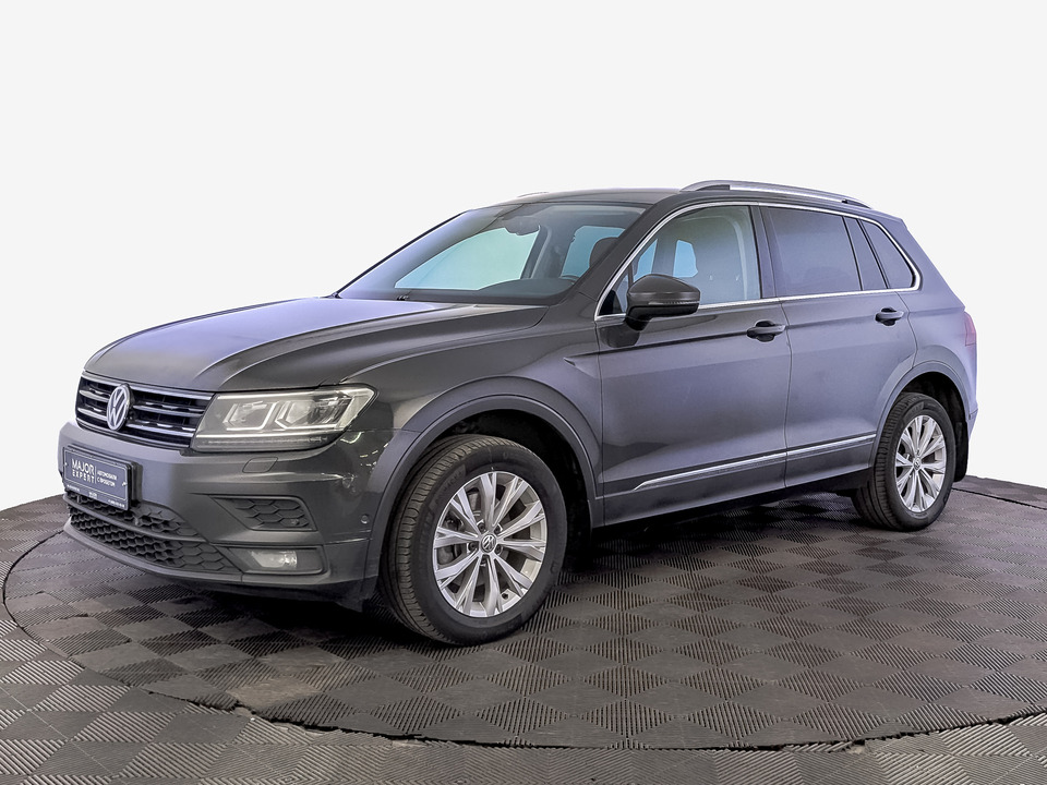 car-card-slide Volkswagen Tiguan 2017 203 910км фото №1