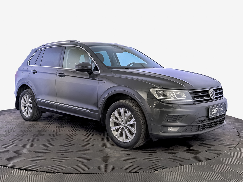 car-card-slide Volkswagen Tiguan 2017 203 910км фото №3