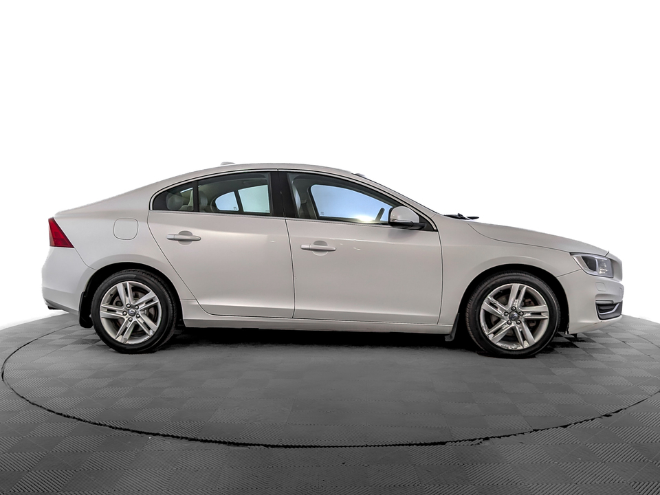 car-card-slide Volvo S60 2014 114 730км фото №4