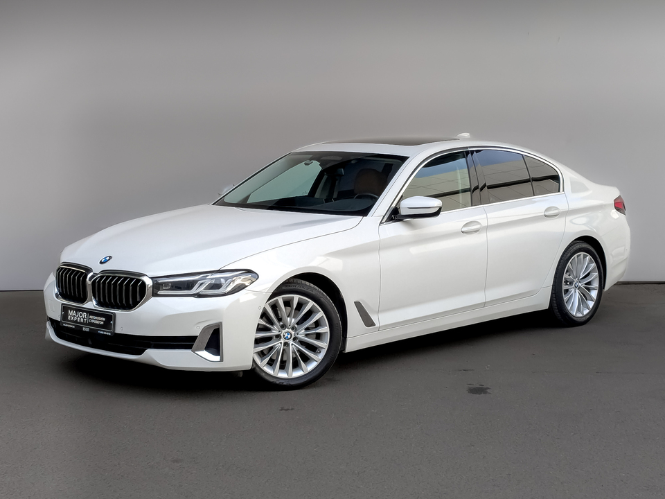 car-card-slide BMW 5 серии 2022 69 342км фото №1