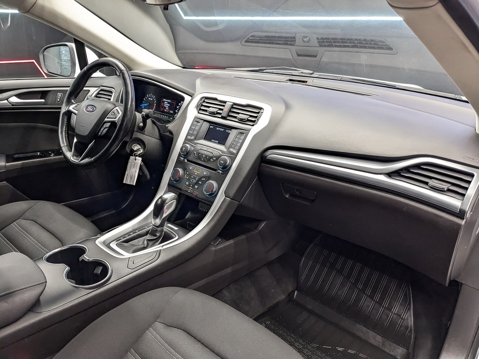 car-card-slide Ford Mondeo 2019 146 925км фото №4