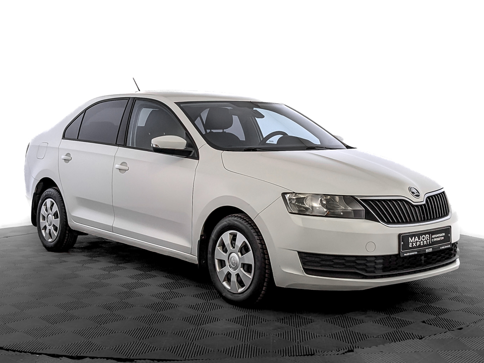 car-card-slide Skoda Rapid 2019 165 852км фото №3