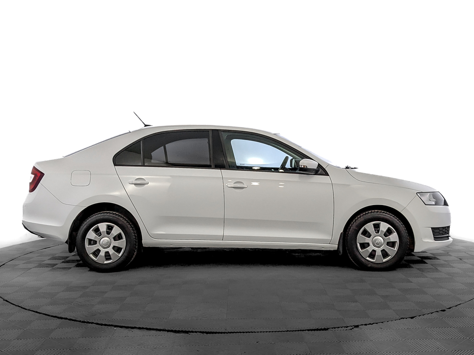 car-card-slide Skoda Rapid 2019 165 852км фото №4