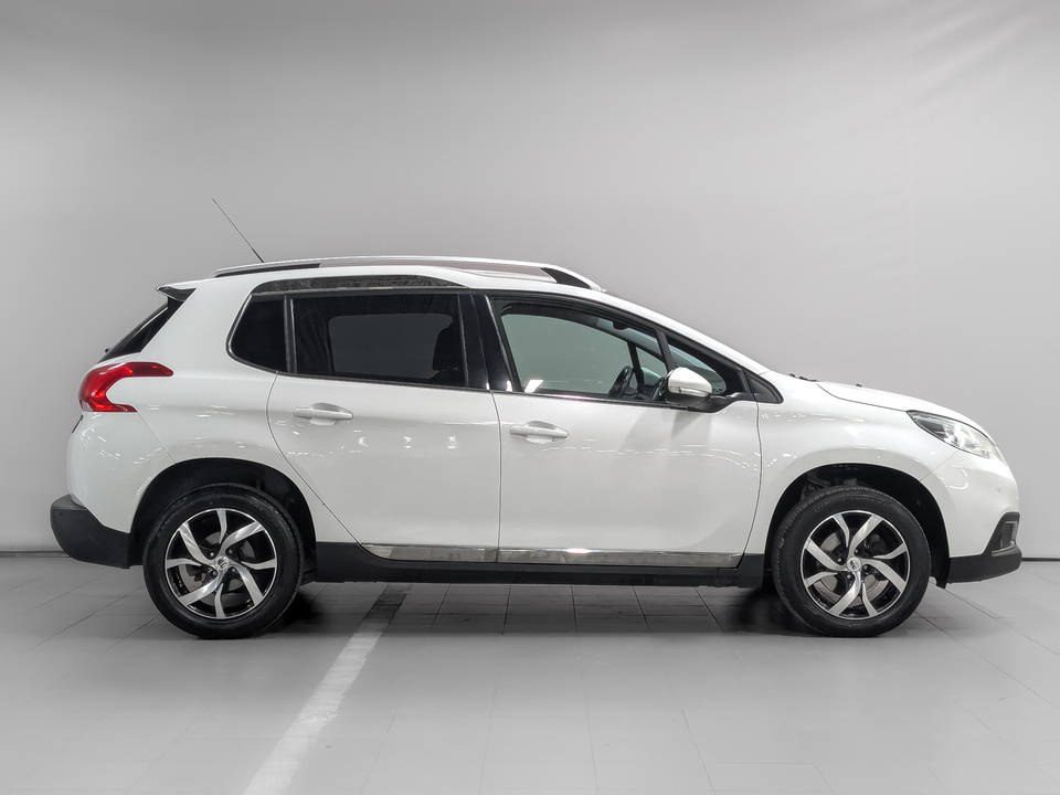 car-card-slide Peugeot 2008 2016 139 520км фото №4