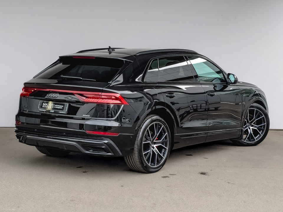 car-card-slide Audi Q8 2022 20 645км фото №5