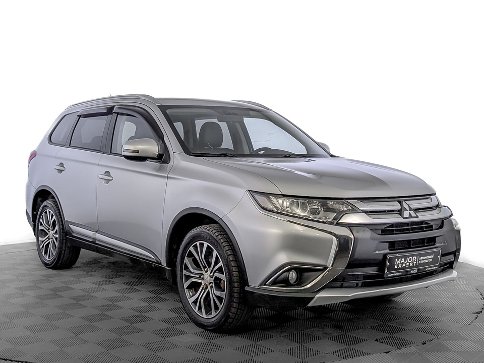 car-card-slide Mitsubishi Outlander 2015 158 255км фото №3