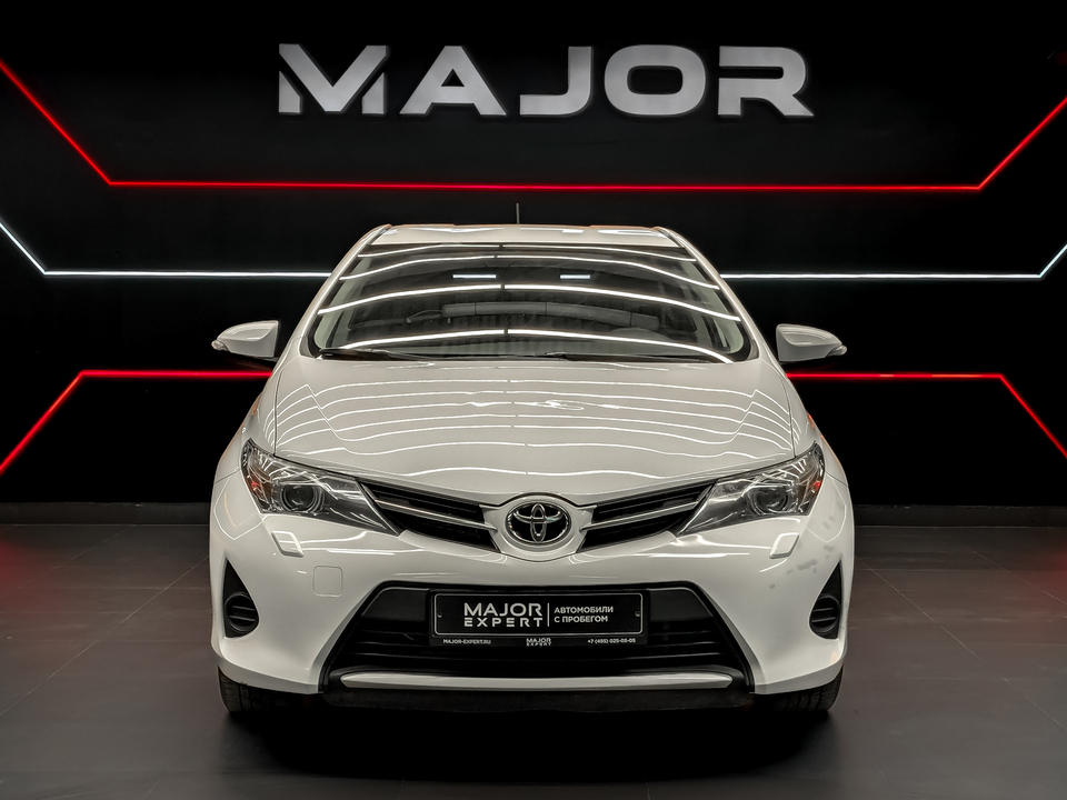 Toyota Auris 2014 90 640км фото №2