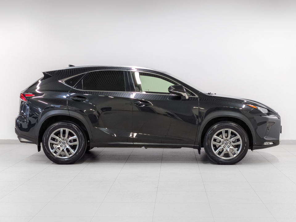 car-card-slide Lexus NX 2021 69 048км фото №5