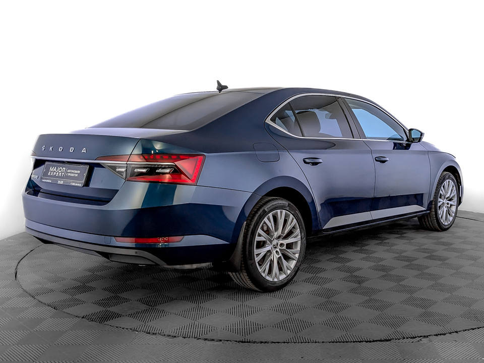 Skoda Superb 2022 74 618км фото №5