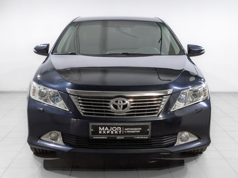 car-card-slide Toyota Camry 2013 129 591км фото №2
