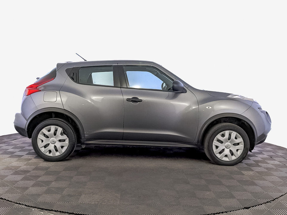 car-card-slide Nissan Juke 2014 151 773км фото №4