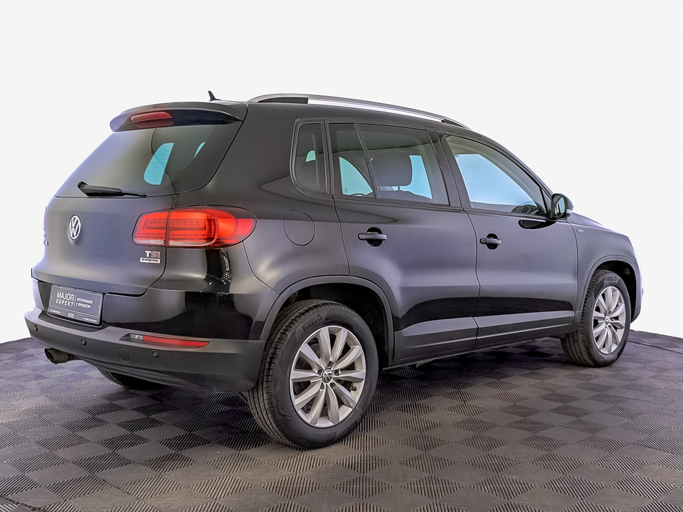 car-card-slide Volkswagen Tiguan 2016 107 767км фото №5