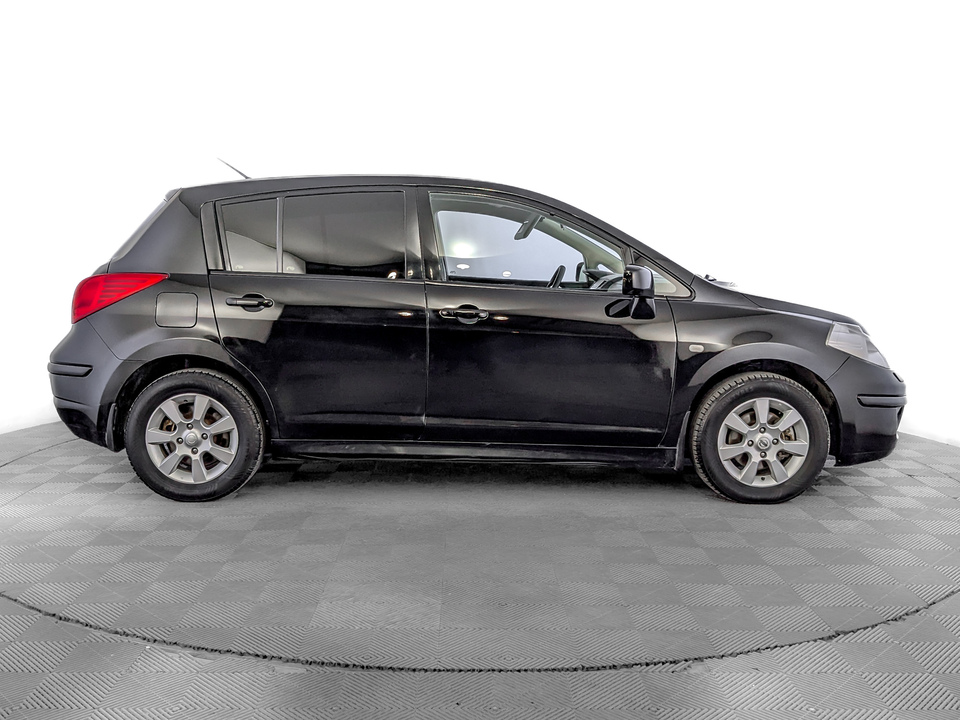 Nissan Tiida 2012 173 298км фото №4
