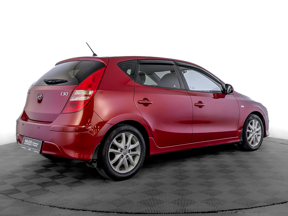 car-card-slide Hyundai i30 2010 122 816км фото №5