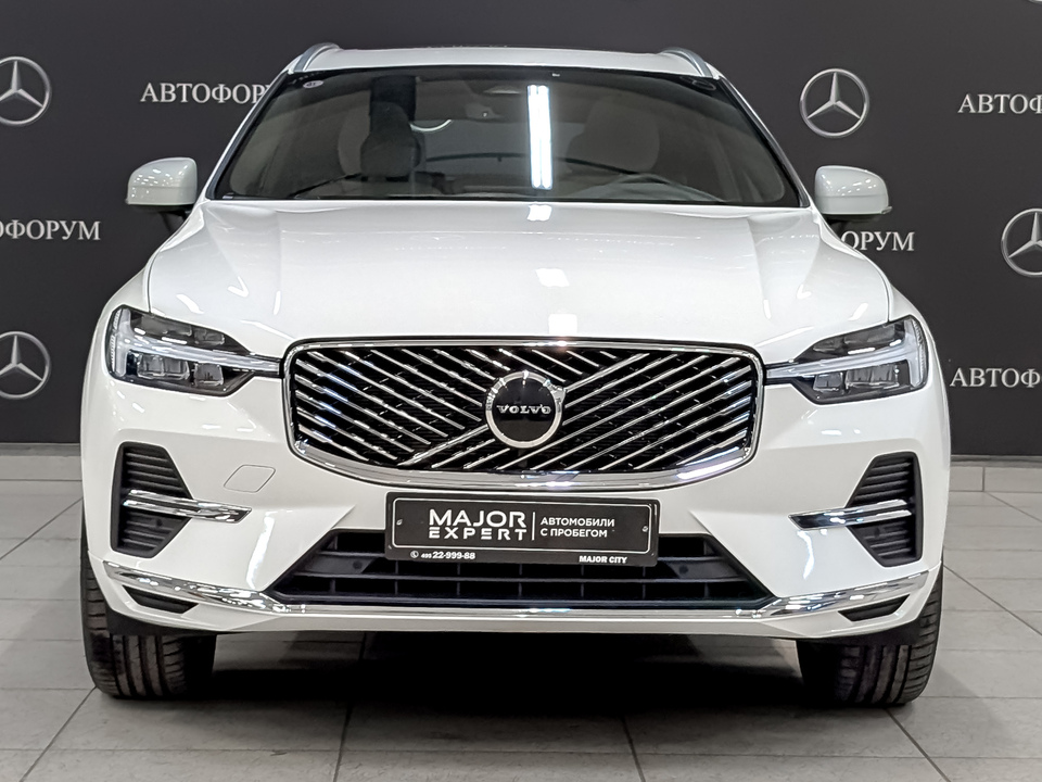 car-card-slide Volvo XC60 2025 3 800км фото №2