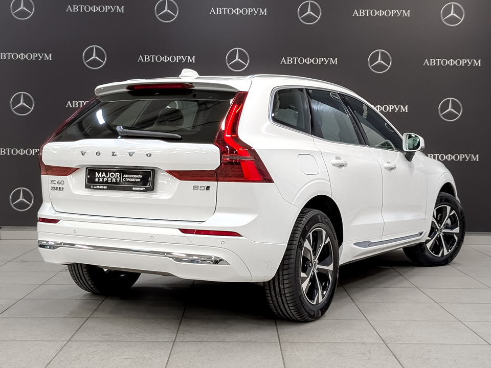 car-card-slide Volvo XC60 2025 3 800км фото №5
