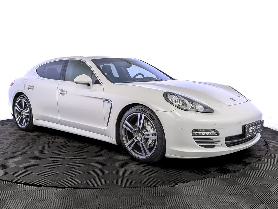 Porsche Panamera 2011 24 731км фото №3