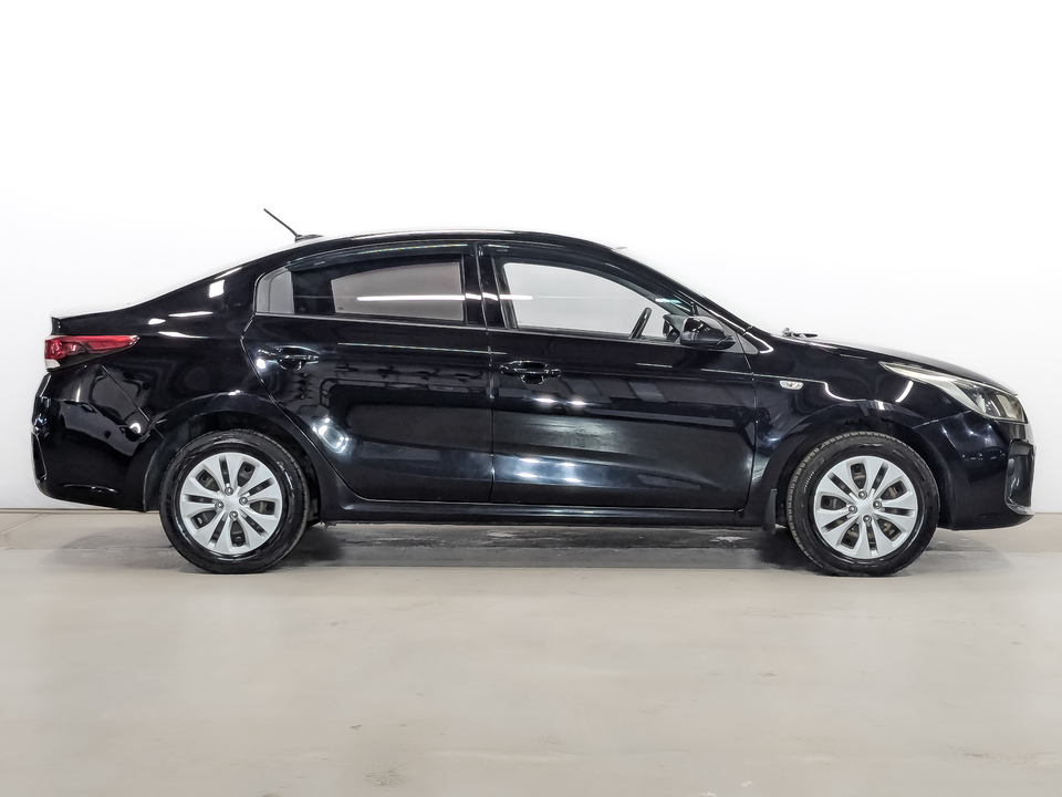 car-card-slide Kia Rio 2020 76 638км фото №4