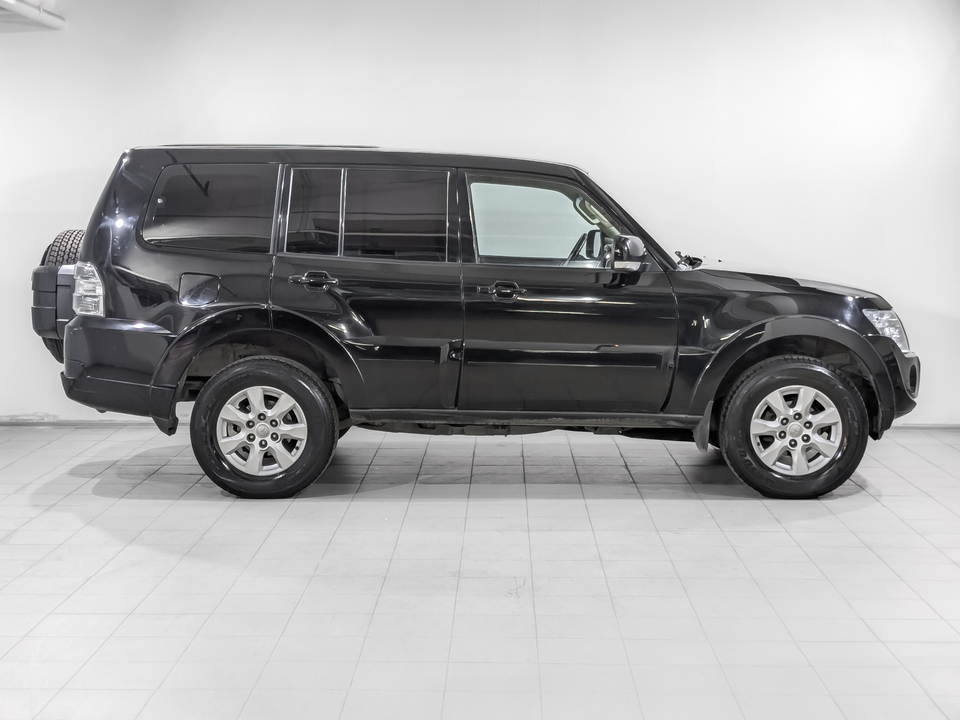 car-card-slide Mitsubishi Pajero 2014 156 148км фото №4