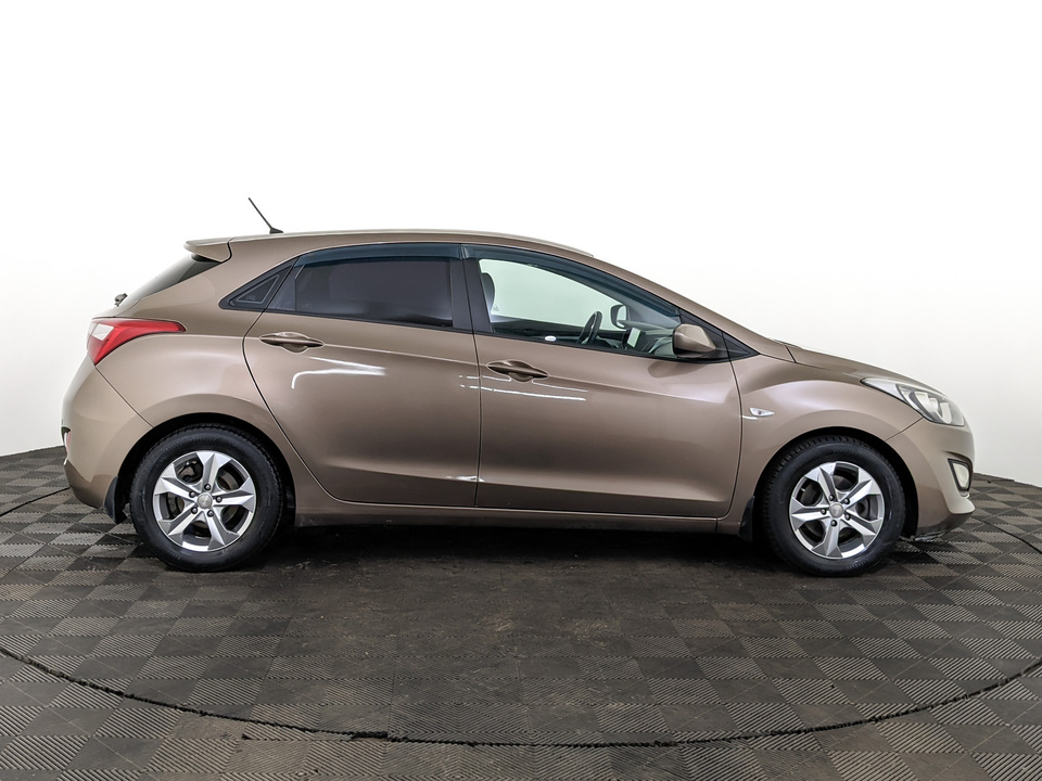 Hyundai i30 2013 90 915км фото №4