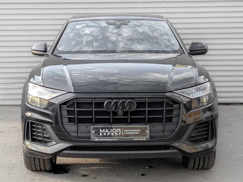 car-card-slide Audi Q8 2018 132 010км фото №2