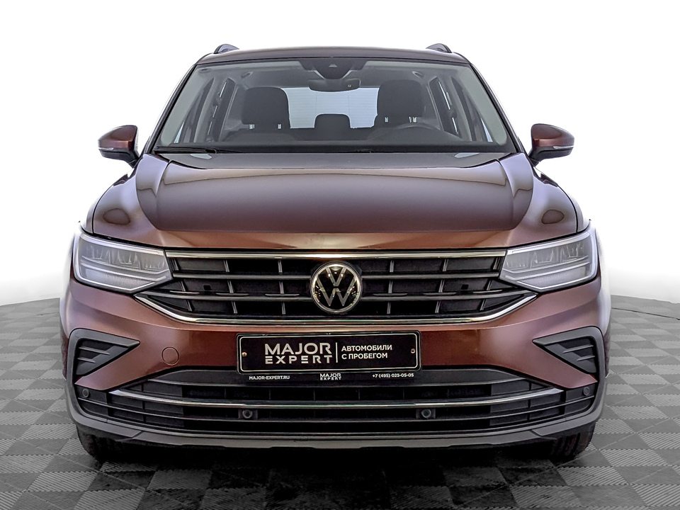 car-card-slide Volkswagen Tiguan 2021 77 757км фото №2