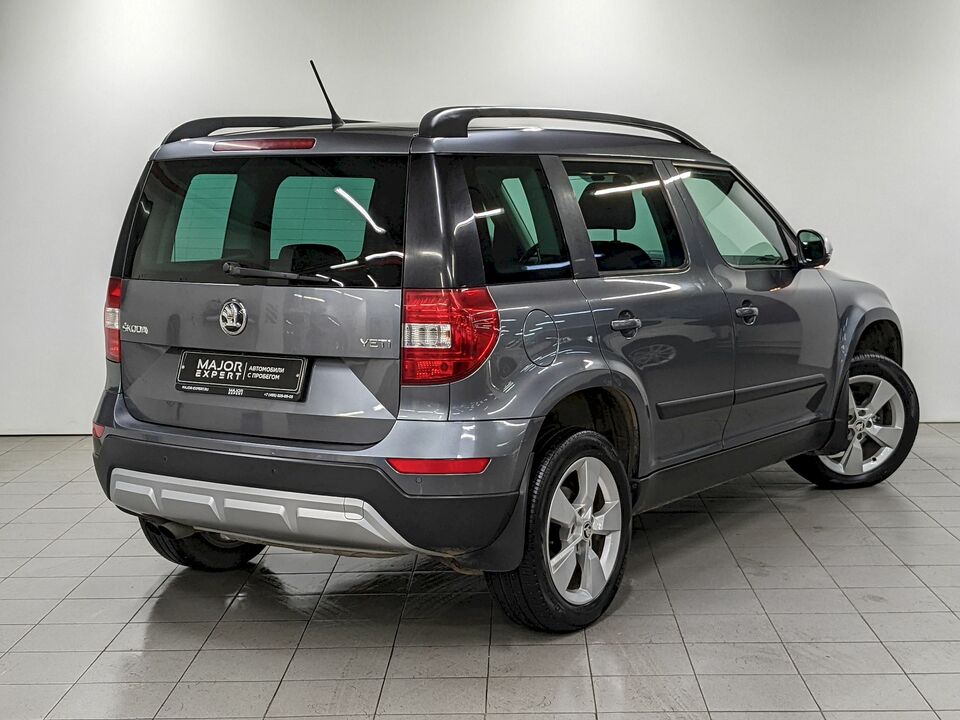 car-card-slide Skoda Yeti 2015 126 049км фото №5