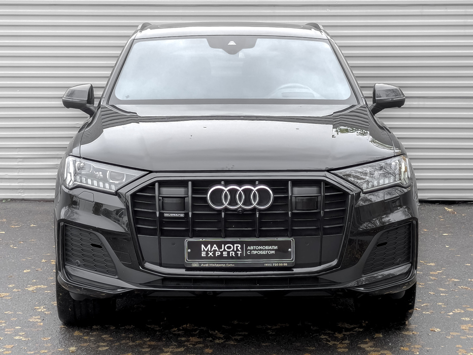 car-card-slide Audi Q7 2023 86 653км фото №2