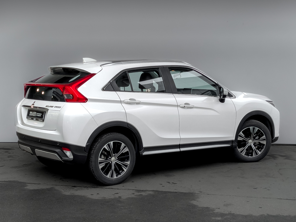 car-card-slide Mitsubishi Eclipse Cross 2022 6 000км фото №5