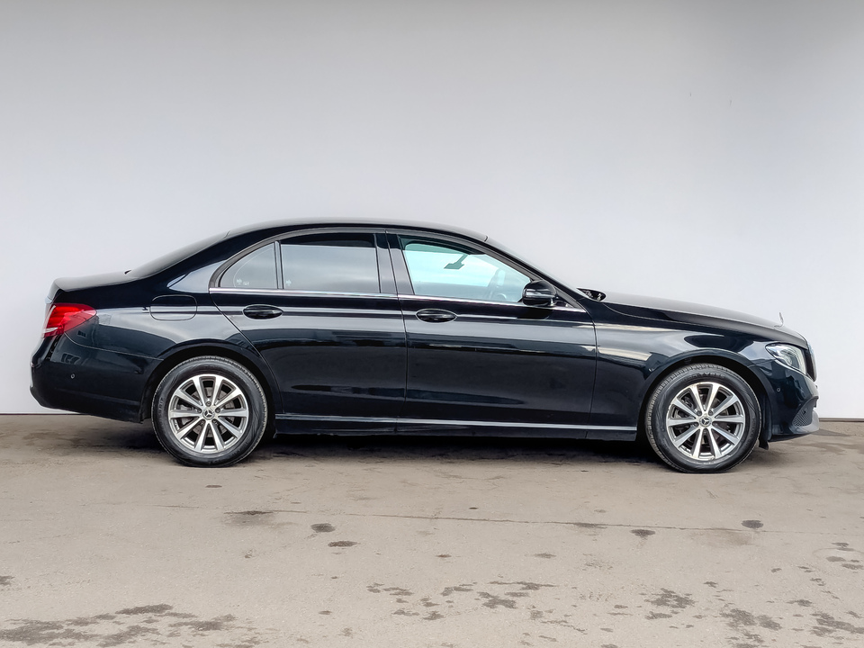 car-card-slide Mercedes-Benz E-Класс 2020 182 524км фото №4