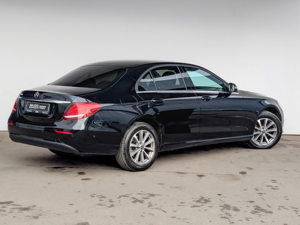 car-card-slide Mercedes-Benz E-Класс 2020 182 524км фото №5