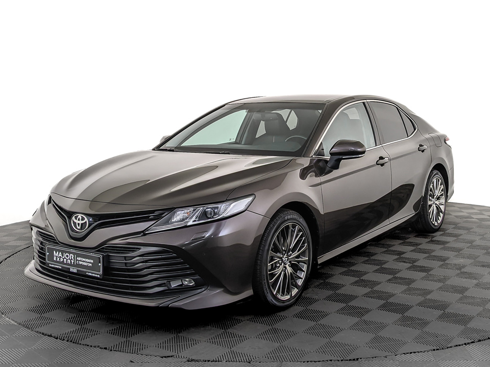 car-card-slide Toyota Camry 2018 117 076км фото №1