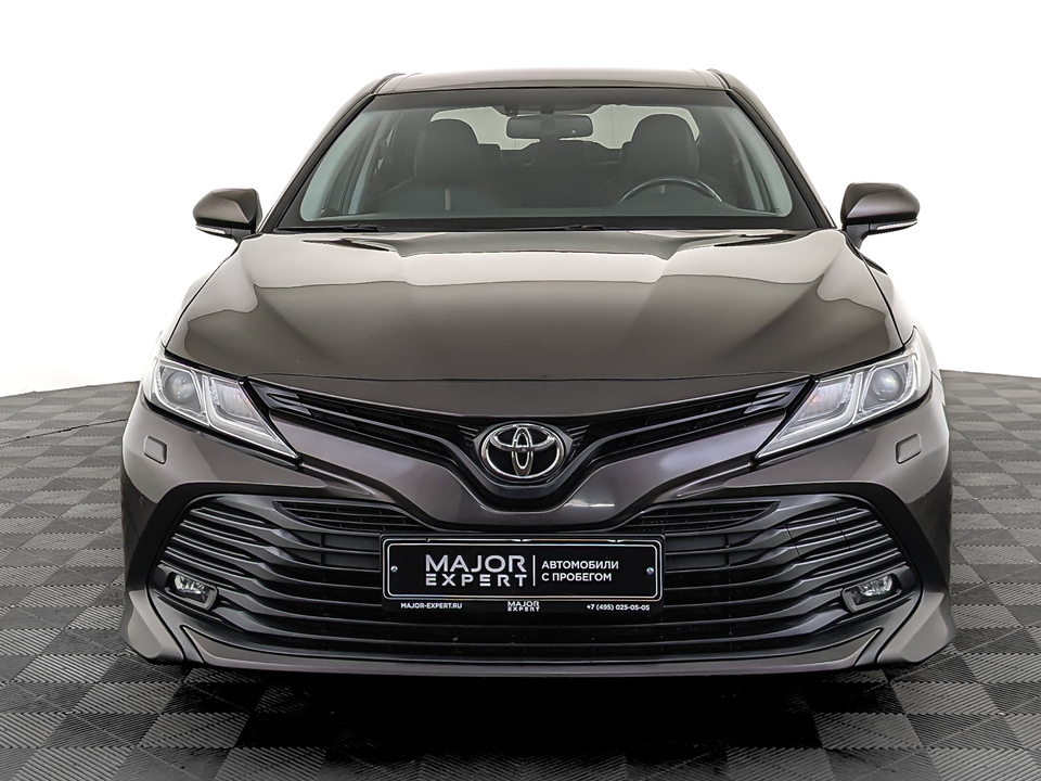 car-card-slide Toyota Camry 2018 117 076км фото №2