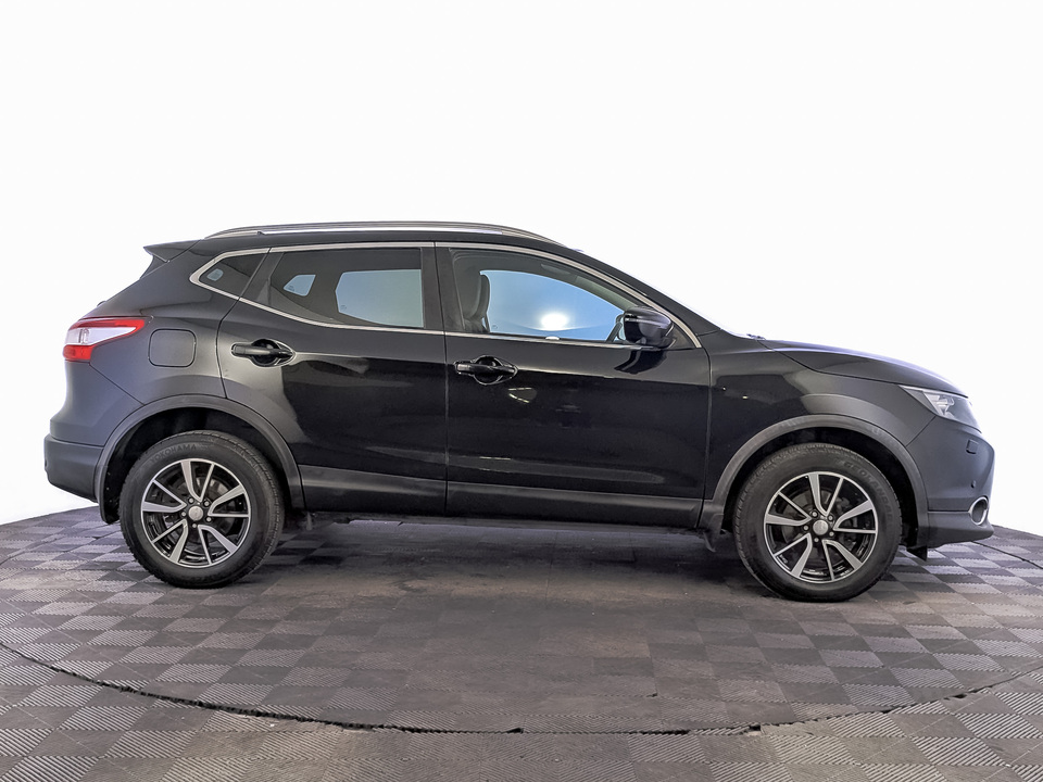 car-card-slide Nissan Qashqai 2017 135 000км фото №4