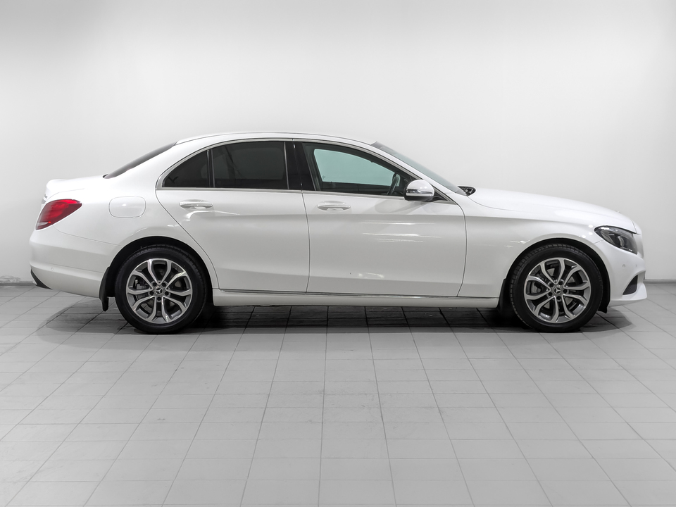 car-card-slide Mercedes-Benz C-Класс 2017 93 015км фото №4