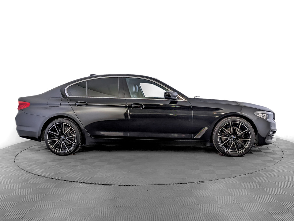 car-card-slide BMW 5 серии 2019 158 137км фото №4