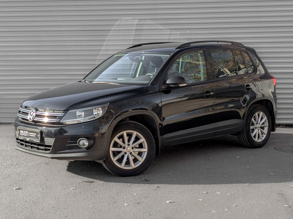car-card-slide Volkswagen Tiguan 2016 39 114км фото №1