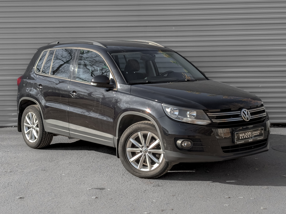 car-card-slide Volkswagen Tiguan 2016 39 114км фото №3