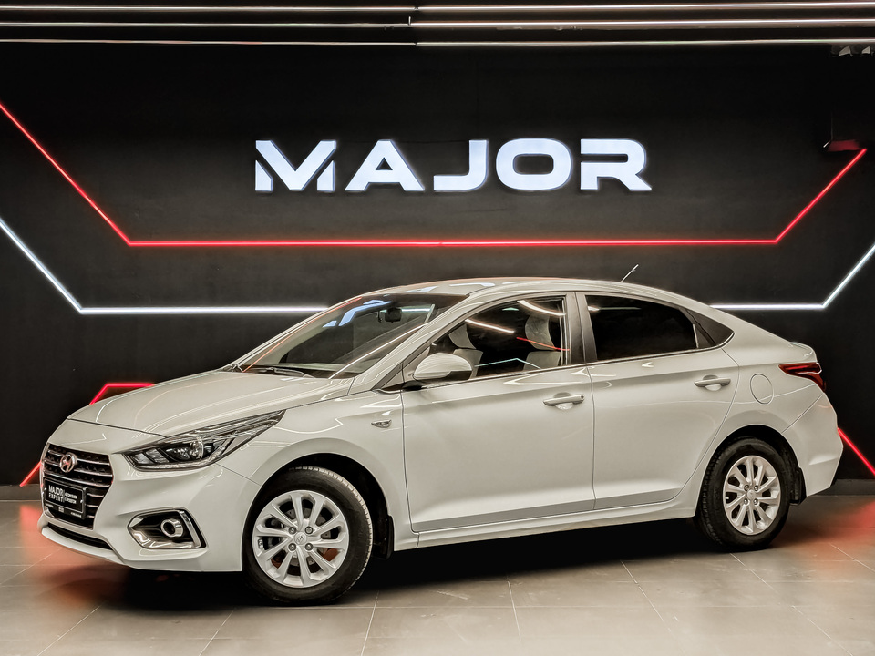 car-card-slide Hyundai Solaris 2017 76 268км фото №1