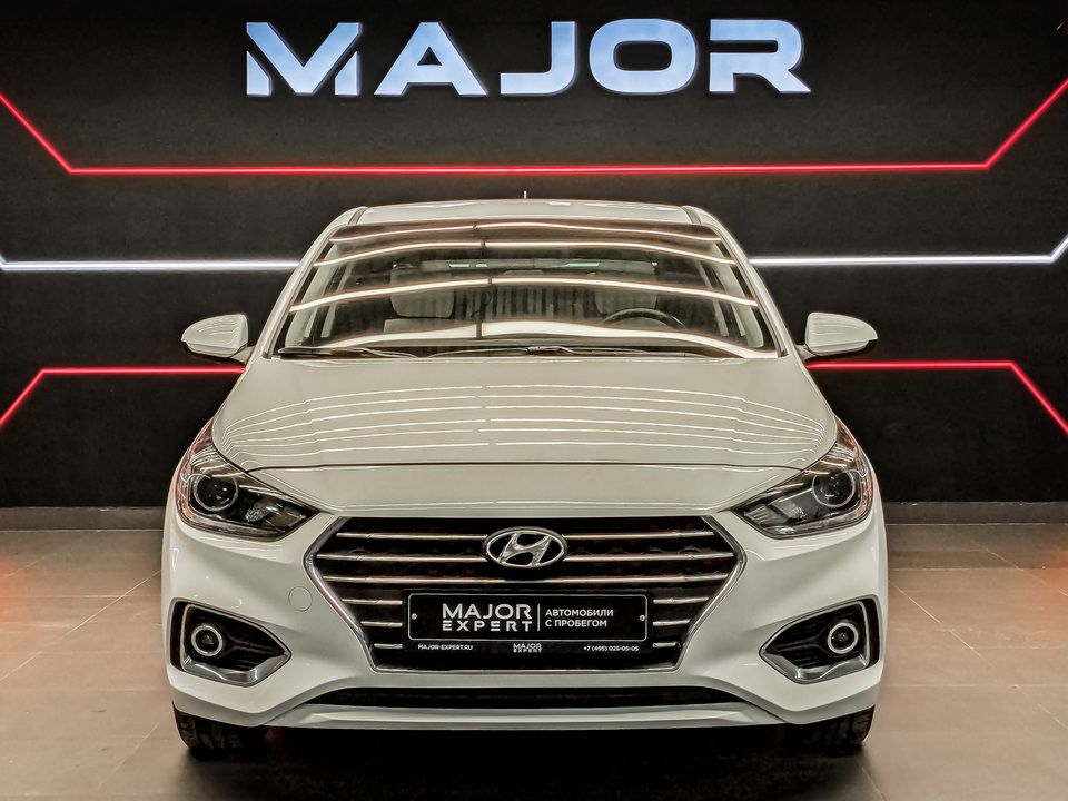 car-card-slide Hyundai Solaris 2017 76 268км фото №2