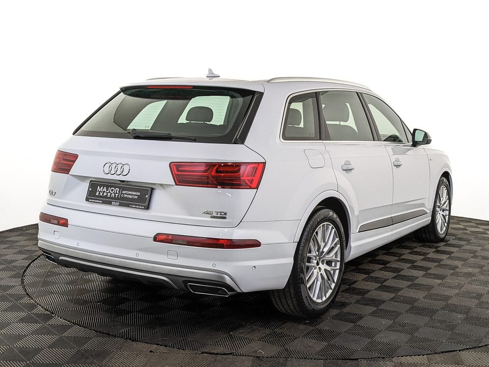 Audi Q7 2019 126 680км фото №5