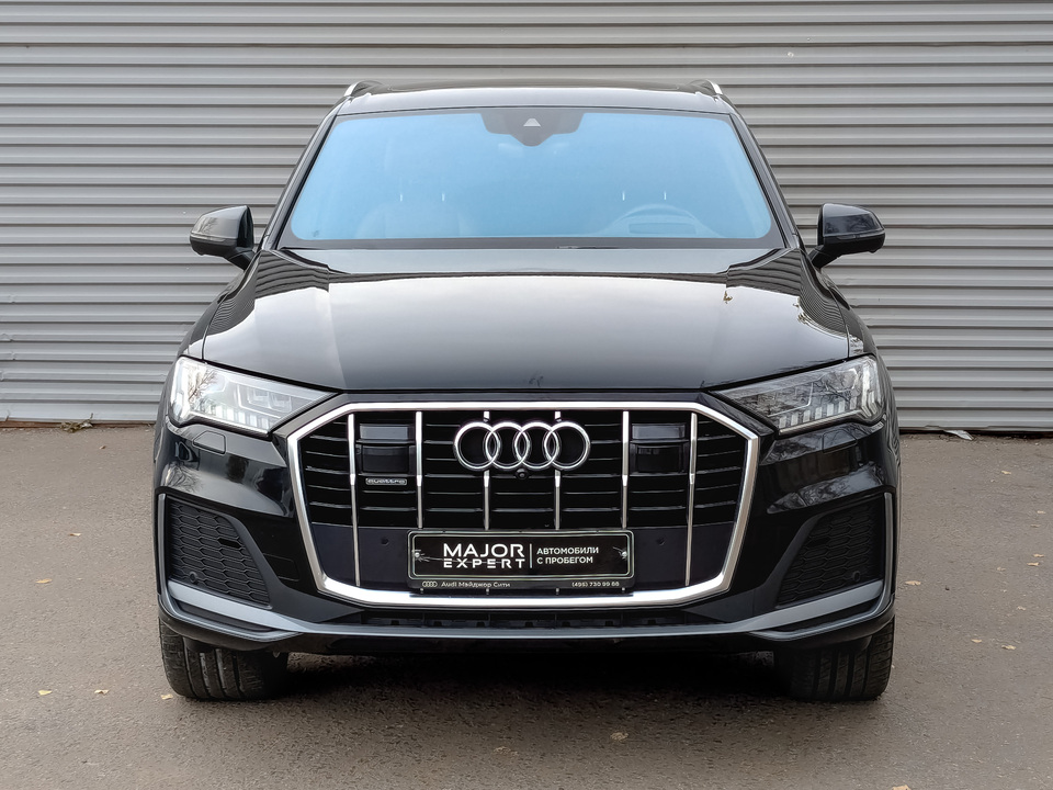 car-card-slide Audi Q7 2023 55 750км фото №2